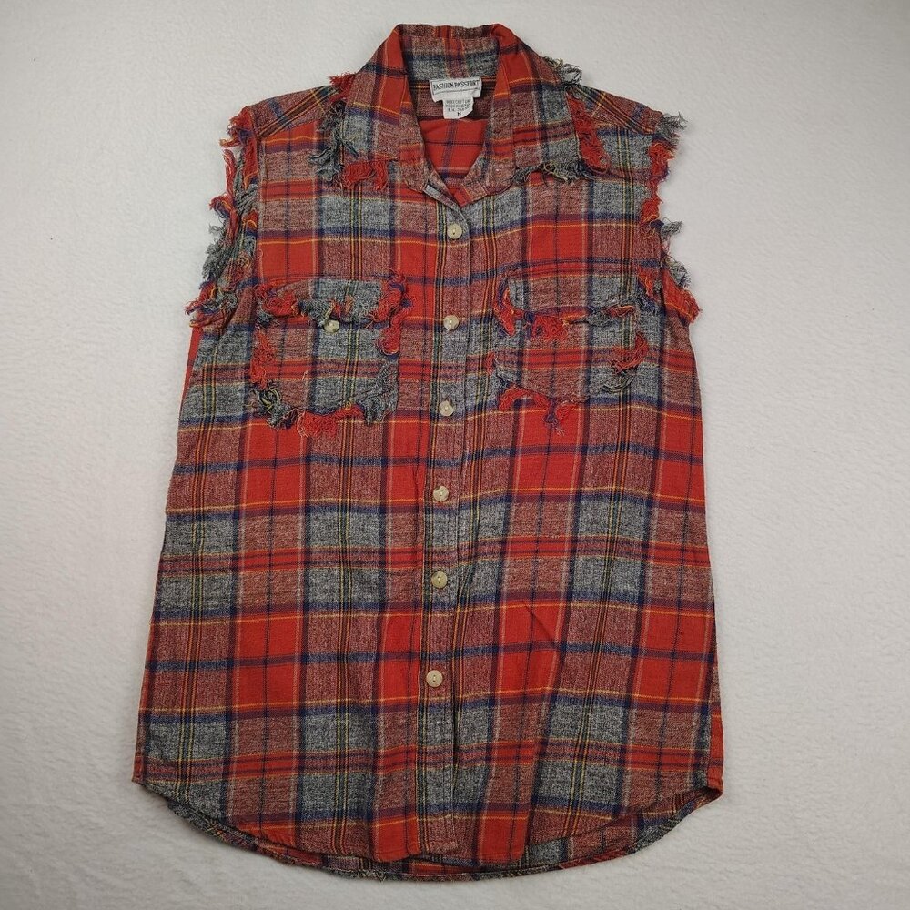 Fashion Passport Plaid Distressed Sleeveless Shirt Womens sz M Red Flannel